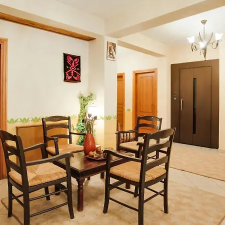 Alluring Holiday In Stournareika With Terrace 别墅 Pýli